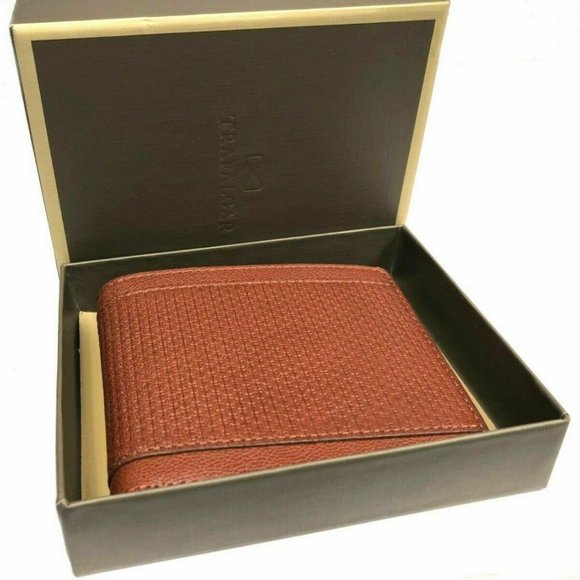 Trafalgar Men's Leather Cognac Bifold Wallet Style #31TF13XZ03 NEW IN BOX $68.00